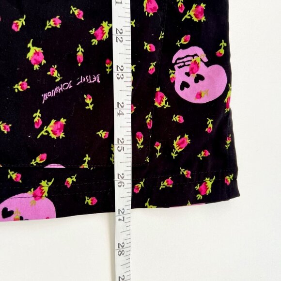 Betsey Johnson Scrub Top Women's Size 2X Rosebud Skull Hearts Black Pink - Picture 11 of 15